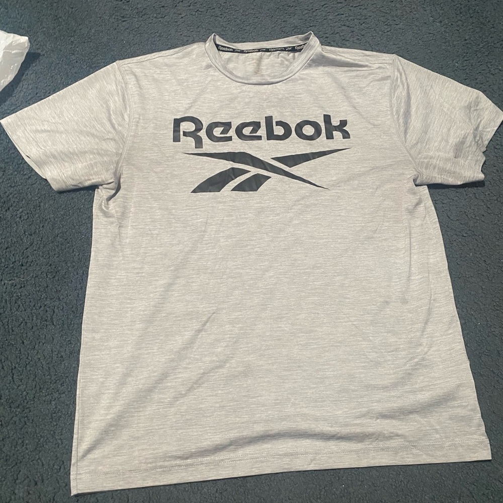 Reebok Gray T-Shirt